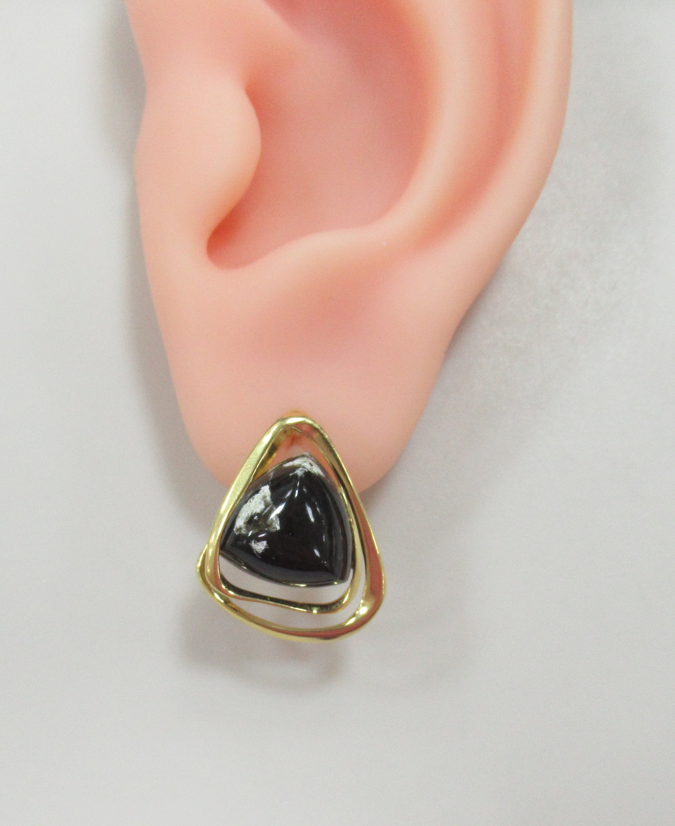 Серебряные серьги с янтарем